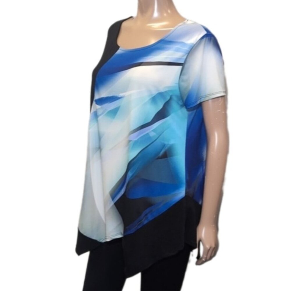3/$20 B.L.E.U. Abstract Tunic Top Short Sleeve Asymmetric Hem Water Colours
